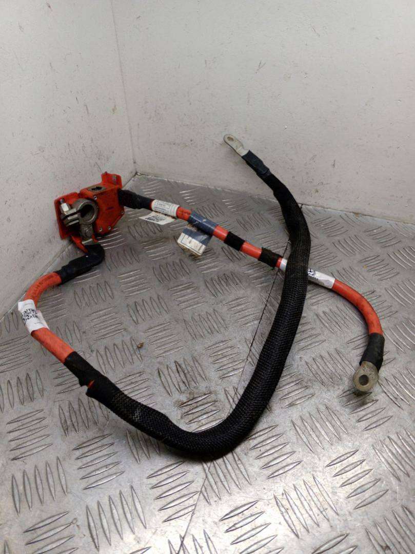 6.112870470687E+17 Плюсовой провод аккумулятора BMW 3 седан 2021г. | Фото № 1 6.112870470687E+17 Плюсовой провод аккумулятора BMW 3 седан 2021г. - Фото 1