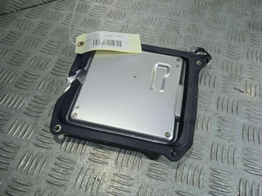 1050183 Блок управления двери передней правой Tesla Model X 2019г. | Фото № 1 1050183 Блок управления двери передней правой Tesla Model X 2019г. - Фото 1