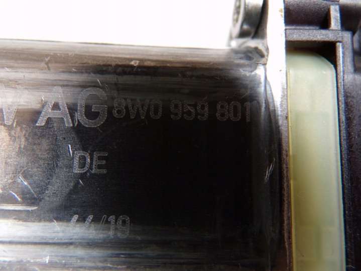 8W0959801 Моторчик стеклоподъемника Audi E-tron 1 поколение (2018-2024) 2018г. | Фото № 9 8W0959801 Моторчик стеклоподъемника Audi E-tron 1 поколение (2018-2024) 2018г. - Фото 9