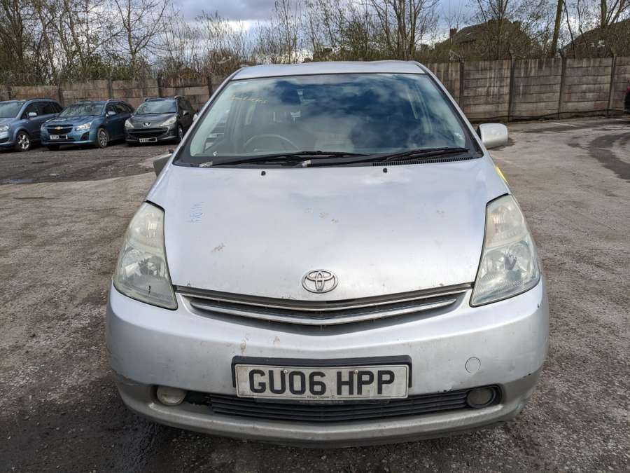 5542047010 Бардачок (вещевой ящик) Toyota Prius 2 (XW20) (2003-2009) Хетчбэк 5дв. 2006г. | Фото № 17 5542047010 Бардачок (вещевой ящик) Toyota Prius 2 (XW20) (2003-2009) Хетчбэк 5дв. 2006г. - Фото 17