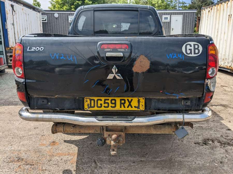 Корпус масляного фильтра Mitsubishi L200 4 (2006-2015) Пикап 2008г. | Фото № 10 Корпус масляного фильтра Mitsubishi L200 4 (2006-2015) Пикап 2008г. - Фото 10