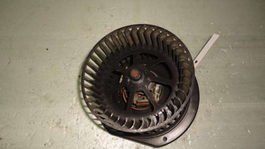 95NW-18456 7M0-819-021 Моторчик печки Seat Alhambra 1 поколение 1996г. | Фото № 1 95NW-18456 7M0-819-021 Моторчик печки Seat Alhambra 1 поколение 1996г. - Фото 1