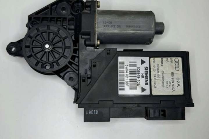 0130821766 Моторчик стеклоподъемника Audi A4 B9 (2015-2019) 2015г. | Фото № 2 0130821766 Моторчик стеклоподъемника Audi A4 B9 (2015-2019) 2015г. - Фото 2