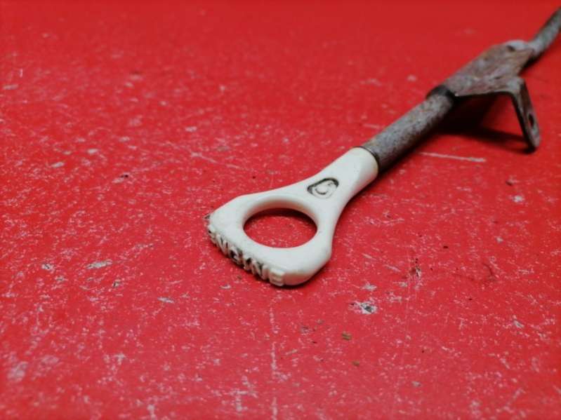 MD373734 MD376680 Щуп масляный Mitsubishi Lancer CS3A 2005г. | Фото № 4 MD373734 MD376680 Щуп масляный Mitsubishi Lancer CS3A 2005г. - Фото 4