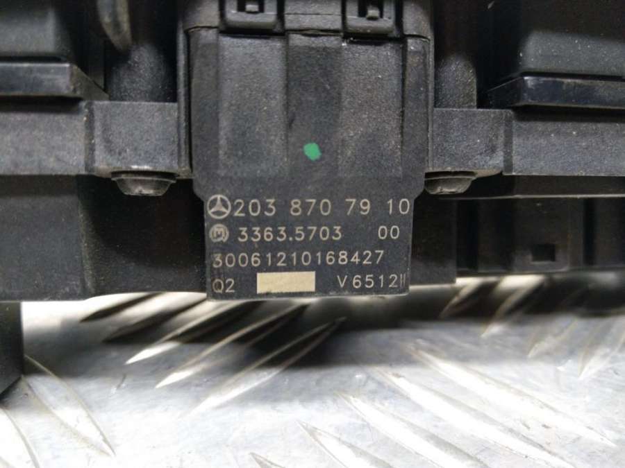 2038707910 Блок кнопок Mercedes-Benz C W203/S203/CL203 2005г. | Фото № 2 2038707910 Блок кнопок Mercedes-Benz C W203/S203/CL203 2005г. - Фото 2
