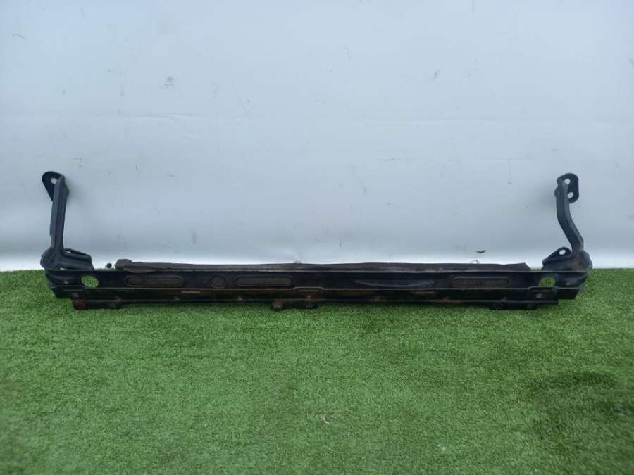 Кронштейн передней панели (телевизора) Volvo C30 2010г. | Фото № 5 Кронштейн передней панели (телевизора) Volvo C30 2010г. - Фото 5