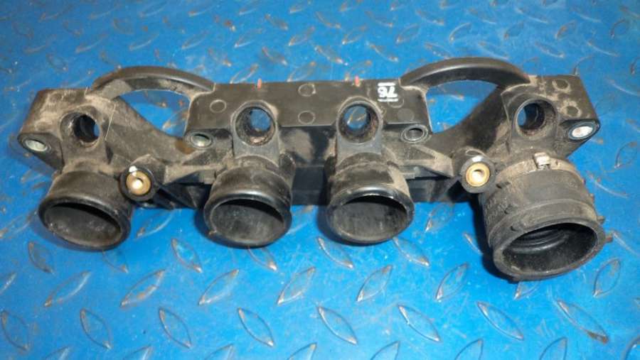 06B133200D Коллектор впускной Audi A6 C5/4B 2003г. | Фото № 1 06B133200D Коллектор впускной Audi A6 C5/4B 2003г. - Фото 1