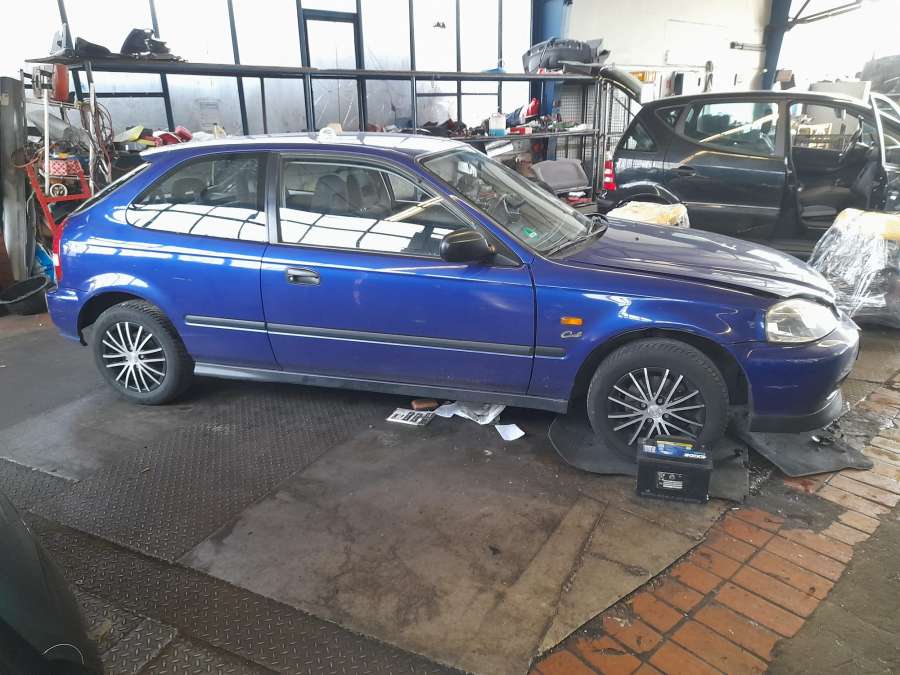 Блок предохранителей Honda Civic 6 (1995-2002) Хетчбэк 3дв. 2000г. | Фото № 6 Блок предохранителей Honda Civic 6 (1995-2002) Хетчбэк 3дв. 2000г. - Фото 6