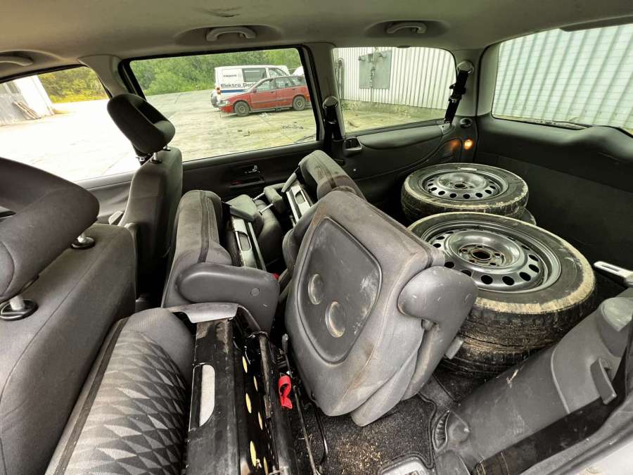 Ручка двери внутренняя передняя правая Volkswagen Sharan 1 (1995-2010) Минивэн 2002г. | Фото № 9 Ручка двери внутренняя передняя правая Volkswagen Sharan 1 (1995-2010) Минивэн 2002г. - Фото 9