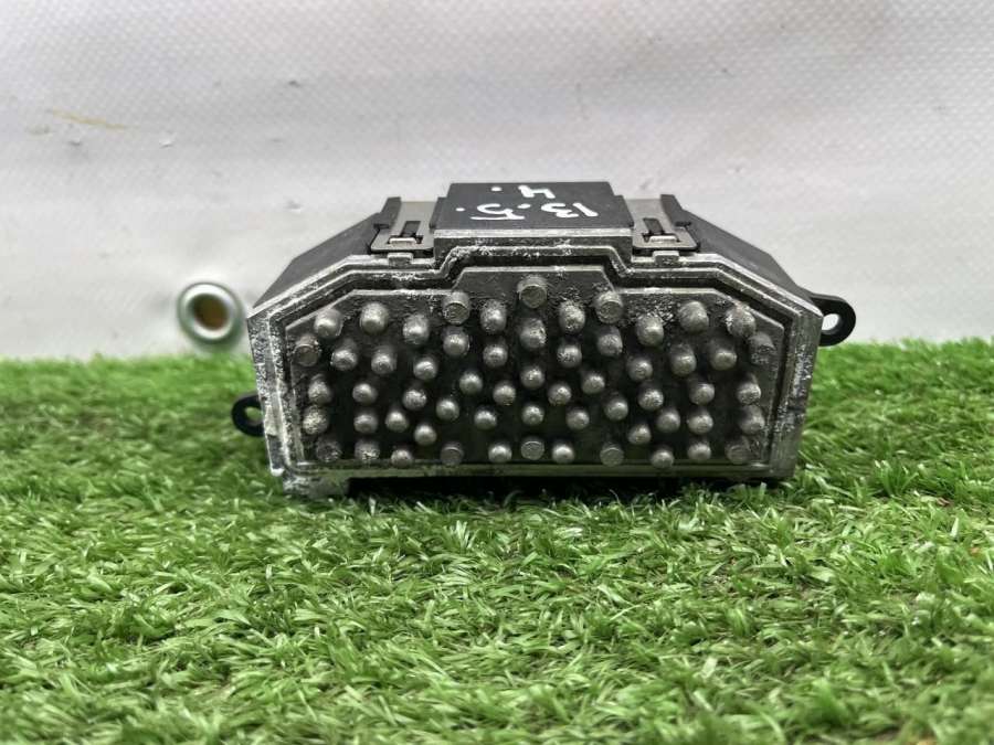 3C0907521 Сопротивление печки Volkswagen Passat B6 2006г. | Фото № 3 3C0907521 Сопротивление печки Volkswagen Passat B6 2006г. - Фото 3