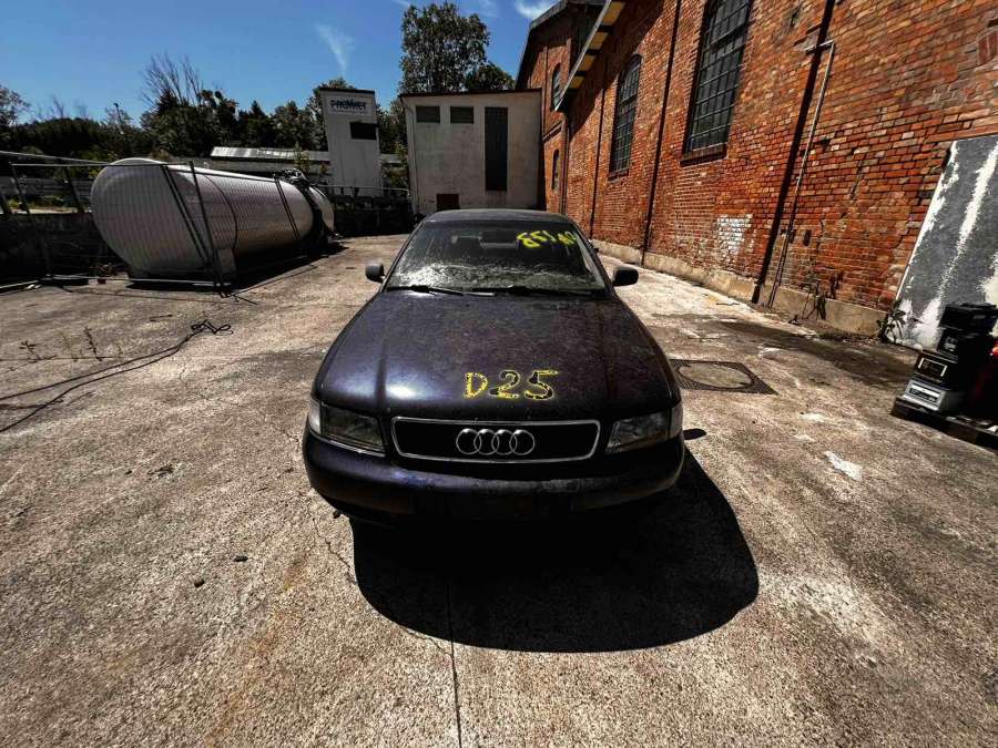 8D0199307H Кронштейн (крепление лапа) двигателя Audi A4 B5 (1994-2001) Седан 1996г. | Фото № 12 8D0199307H Кронштейн (крепление лапа) двигателя Audi A4 B5 (1994-2001) Седан 1996г. - Фото 12