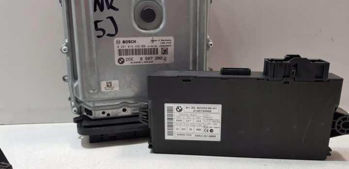 0281016496 Блок управления двигателем  BMW 3 E90/E91/E92/E9 (2005-201) 2005г. | Фото № 2  0281016496 Блок управления двигателем  BMW 3 E90/E91/E92/E9 (2005-201) 2005г. - Фото 2