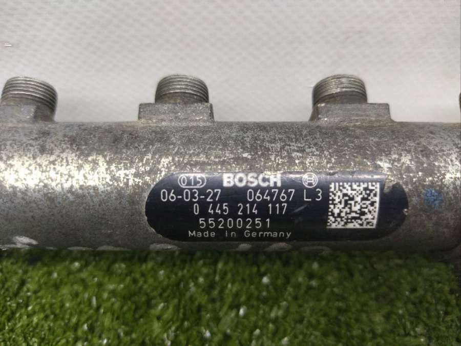 55200251 Топливная рампа   Opel Zafira B 2006г. | Фото № 6  55200251 Топливная рампа   Opel Zafira B 2006г. - Фото 6