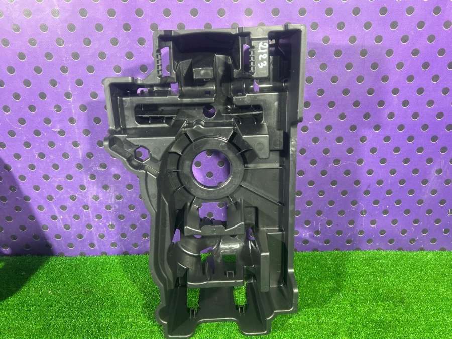 9818867680 301070 206110 Крепление запаски Peugeot 208 2 2019г. | Фото № 3 9818867680 301070 206110 Крепление запаски Peugeot 208 2 2019г. - Фото 3