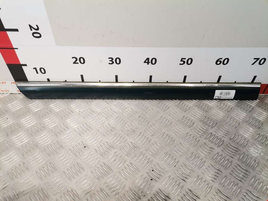 2026909862 Накладка декоративная (молдинг) двери задней правой Mercedes C-Class (W202) (1993-2001) Седан 1998г. | Фото № 1 2026909862 Накладка декоративная (молдинг) двери задней правой Mercedes C-Class (W202) (1993-2001) Седан 1998г. - Фото 1