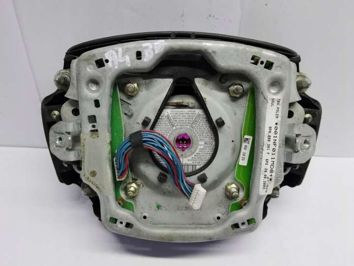8P0880201F Подушка безопасности  Audi A4 B6 (2000-2005) 2000г. | Фото № 2  8P0880201F Подушка безопасности  Audi A4 B6 (2000-2005) 2000г. - Фото 2