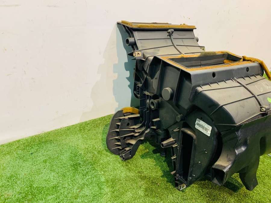 8200176790 Корпус отопителя (печки) Opel Vivaro A 2006г. | Фото № 3 8200176790 Корпус отопителя (печки) Opel Vivaro A 2006г. - Фото 3