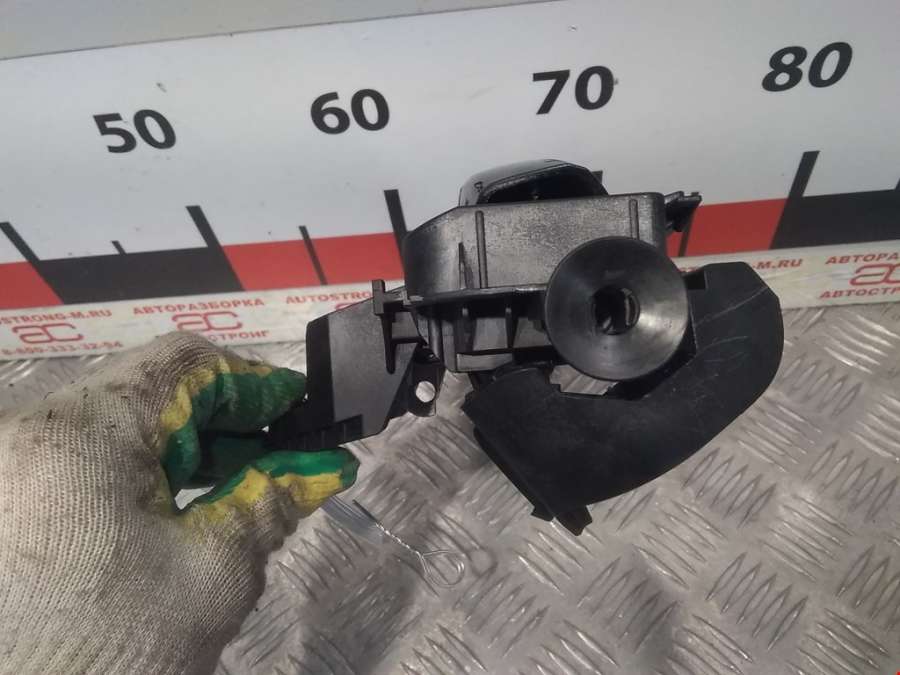 Ручка двери наружная задняя левая Mercedes C-Class (W204) (2006-2015) Седан 2008г. | Фото № 6 Ручка двери наружная задняя левая Mercedes C-Class (W204) (2006-2015) Седан 2008г. - Фото 6