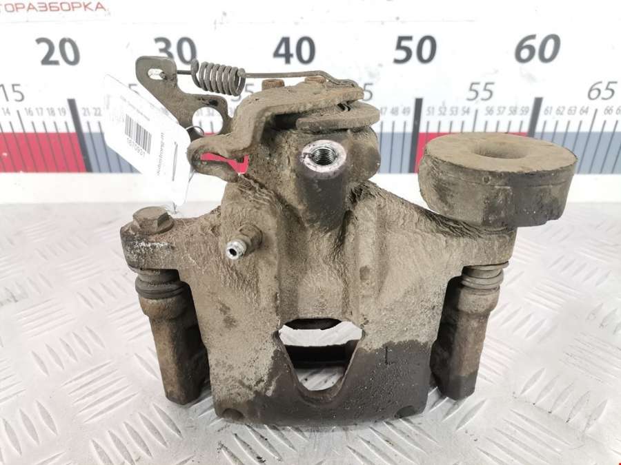 Суппорт задний левый Jaguar X-Type (2001-2009) Седан 2002г. | Фото № 1 Суппорт задний левый Jaguar X-Type (2001-2009) Седан 2002г. - Фото 1