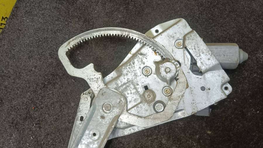 Стеклоподъемник электрический передний правый Opel Omega B 1998г. | Фото № 4 Стеклоподъемник электрический передний правый Opel Omega B 1998г. - Фото 4