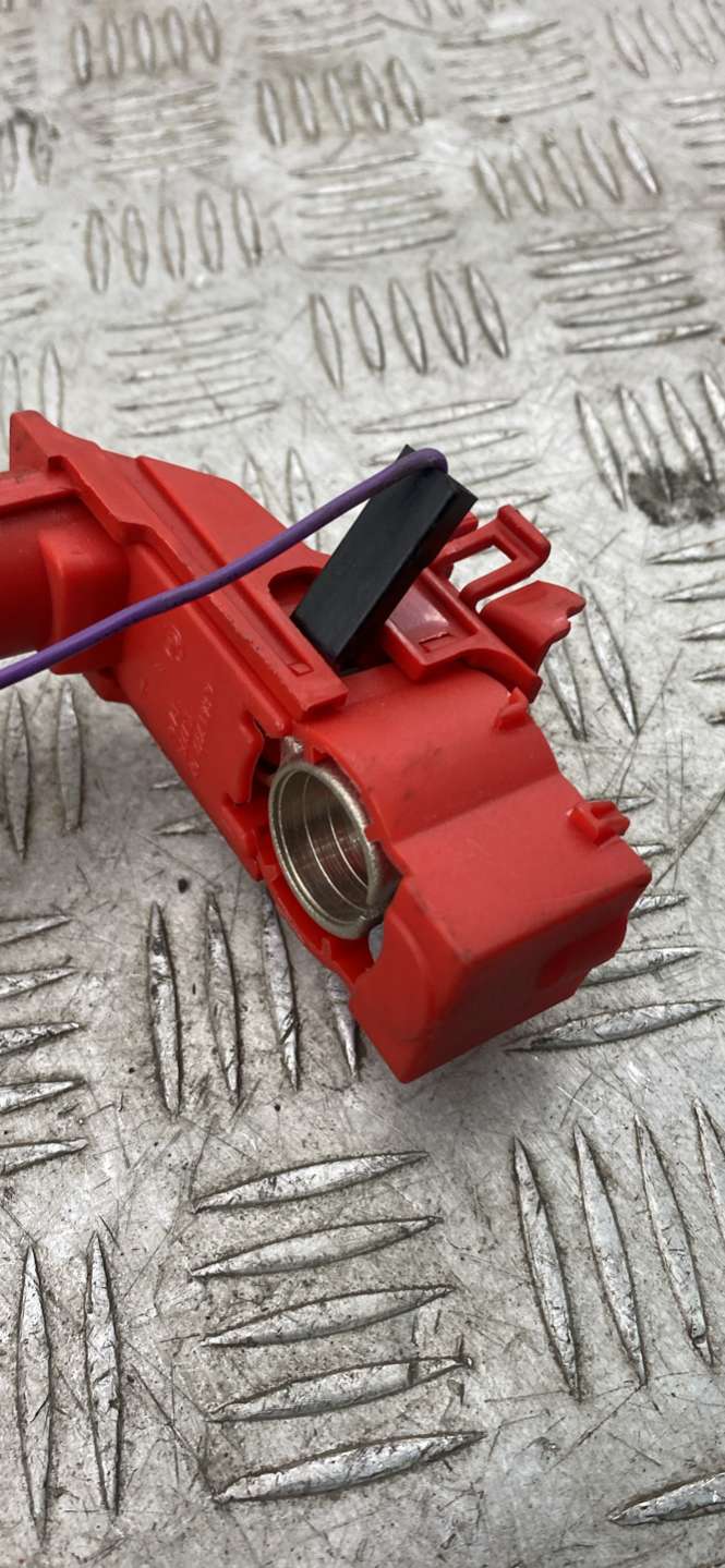 6.1126839821684E+17 Плюсовой провод аккумулятора BMW X3 внедорожник 5 дв. 2019г. | Фото № 3 6.1126839821684E+17 Плюсовой провод аккумулятора BMW X3 внедорожник 5 дв. 2019г. - Фото 3