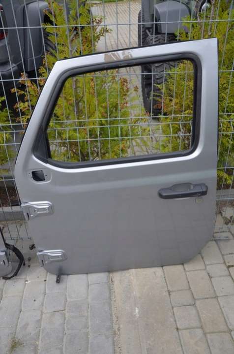 68281911AO68281911AM Дверь передняя правая  Jeep Gladiator 1 поколение (2019-2024) 2019г. | Фото № 1  68281911AO68281911AM Дверь передняя правая  Jeep Gladiator 1 поколение (2019-2024) 2019г. - Фото 1