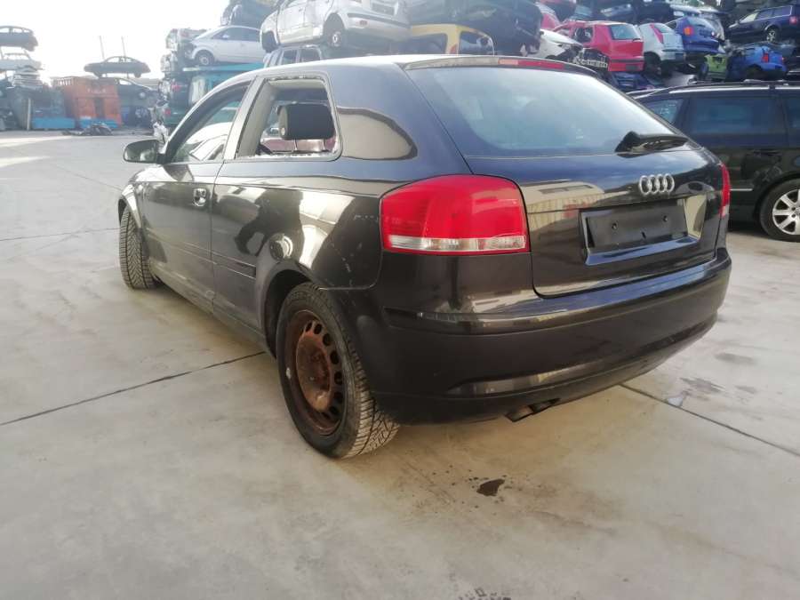 1K0122101AC Патрубок системы охлаждения Audi A3 8P (2003-2013) Хетчбэк 3дв. 2004г. | Фото № 9 1K0122101AC Патрубок системы охлаждения Audi A3 8P (2003-2013) Хетчбэк 3дв. 2004г. - Фото 9