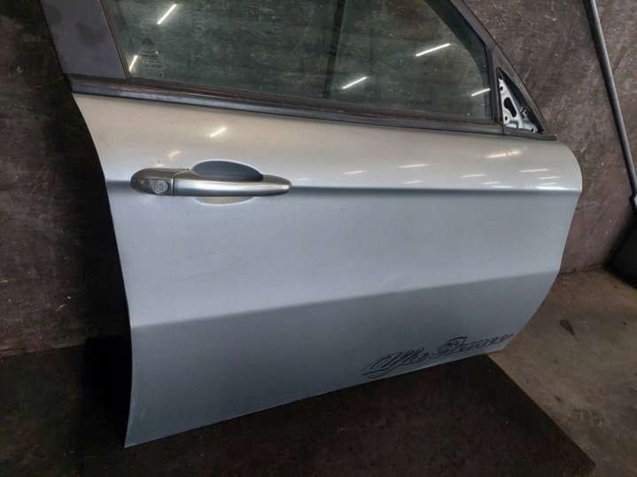 Дверь передняя правая  Alfa Romeo 147 1 поколение (2000-2004) 2000г. | Фото № 2   Дверь передняя правая  Alfa Romeo 147 1 поколение (2000-2004) 2000г. - Фото 2