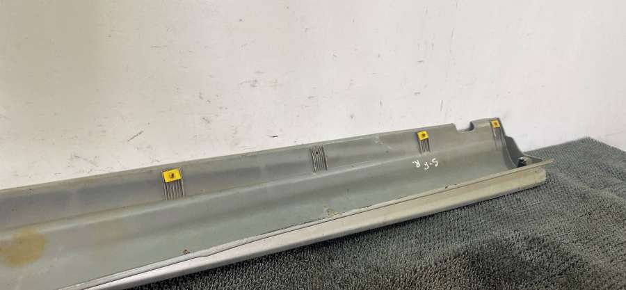 Накладка на порог наружная правая Hyundai Santa Fe 1 поколение внедорожник 2003г. | Фото № 4 Накладка на порог наружная правая Hyundai Santa Fe 1 поколение внедорожник 2003г. - Фото 4