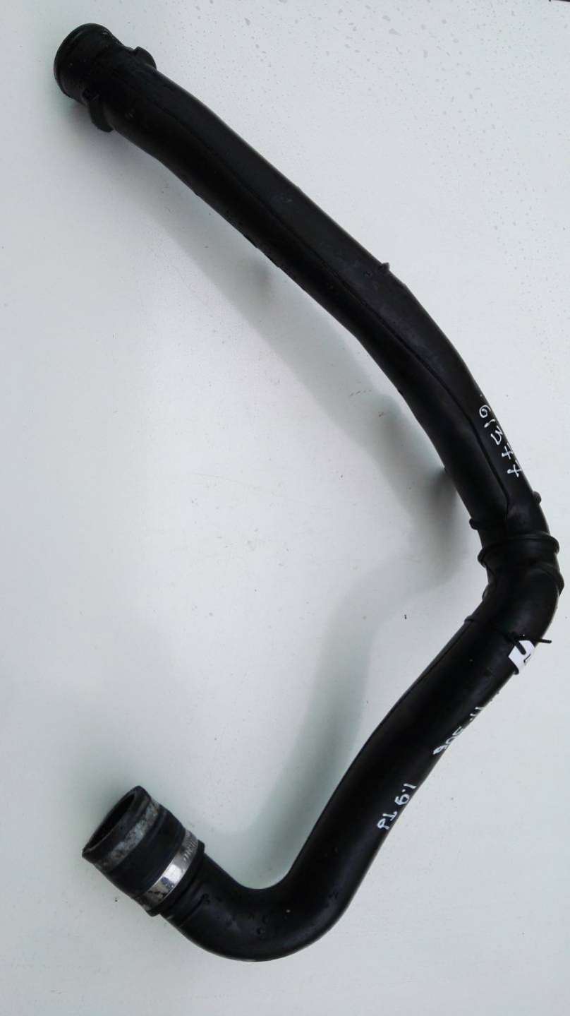 9626112380 Патрубок (трубопровод, шланг)  Peugeot 306  1999г. | Фото № 1  9626112380 Патрубок (трубопровод, шланг)  Peugeot 306  1999г. - Фото 1