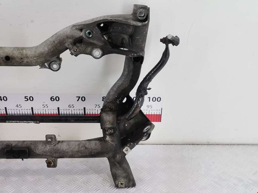 Балка передняя подрамник Mercedes C-Class (W204) (2006-2015) Седан 2007г. | Фото № 6 Балка передняя подрамник Mercedes C-Class (W204) (2006-2015) Седан 2007г. - Фото 6