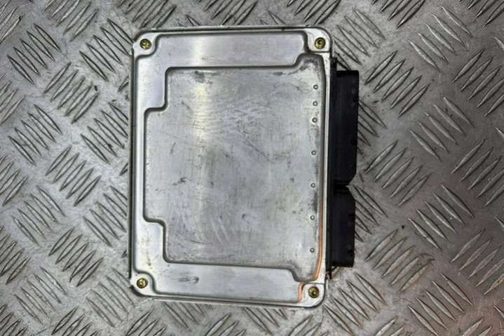 4B1907401D Блок управления двигателем  Audi A6 C5/4B (1997-2004) 1997г. | Фото № 2  4B1907401D Блок управления двигателем  Audi A6 C5/4B (1997-2004) 1997г. - Фото 2