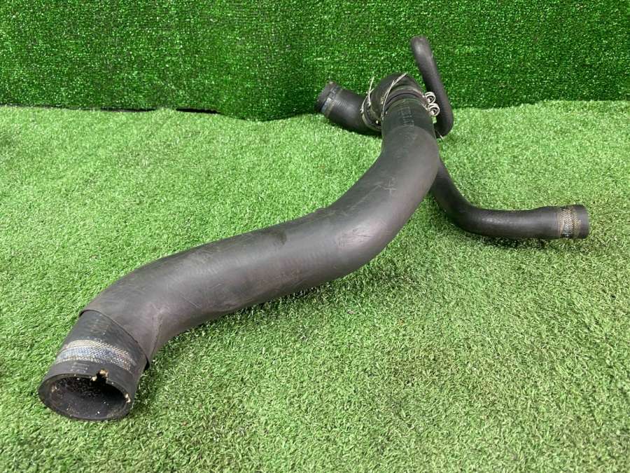 245321 Патрубок (трубопровод, шланг)  Maserati Quattroporte 5 M156 2007г. | Фото № 2  245321 Патрубок (трубопровод, шланг)  Maserati Quattroporte 5 M156 2007г. - Фото 2