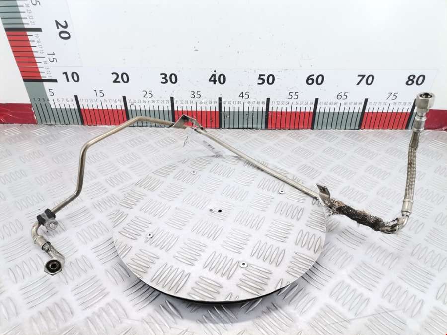 Трубка турбины Volkswagen Passat 5 (1996-2000) Седан 1999г. | Фото № 1 Трубка турбины Volkswagen Passat 5 (1996-2000) Седан 1999г. - Фото 1