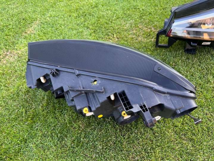 11C941030 Фара правая Volkswagen ID.4 1 поколение (2020-2024) 2020г. | Фото № 10 11C941030 Фара правая Volkswagen ID.4 1 поколение (2020-2024) 2020г. - Фото 10