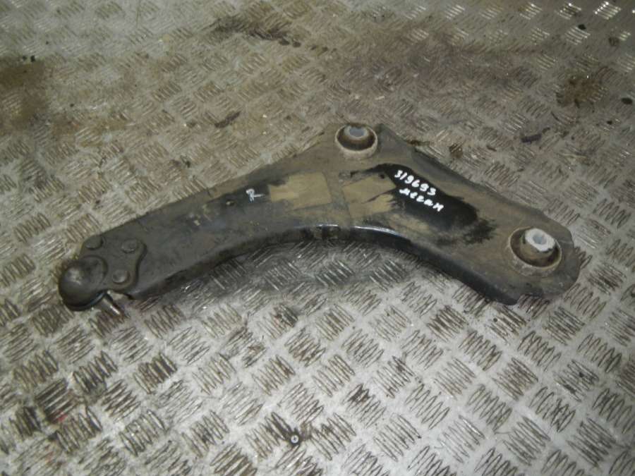 Рычаг передний правый Renault Megane 0000г. | Фото № 1 Рычаг передний правый Renault Megane 0000г. - Фото 1