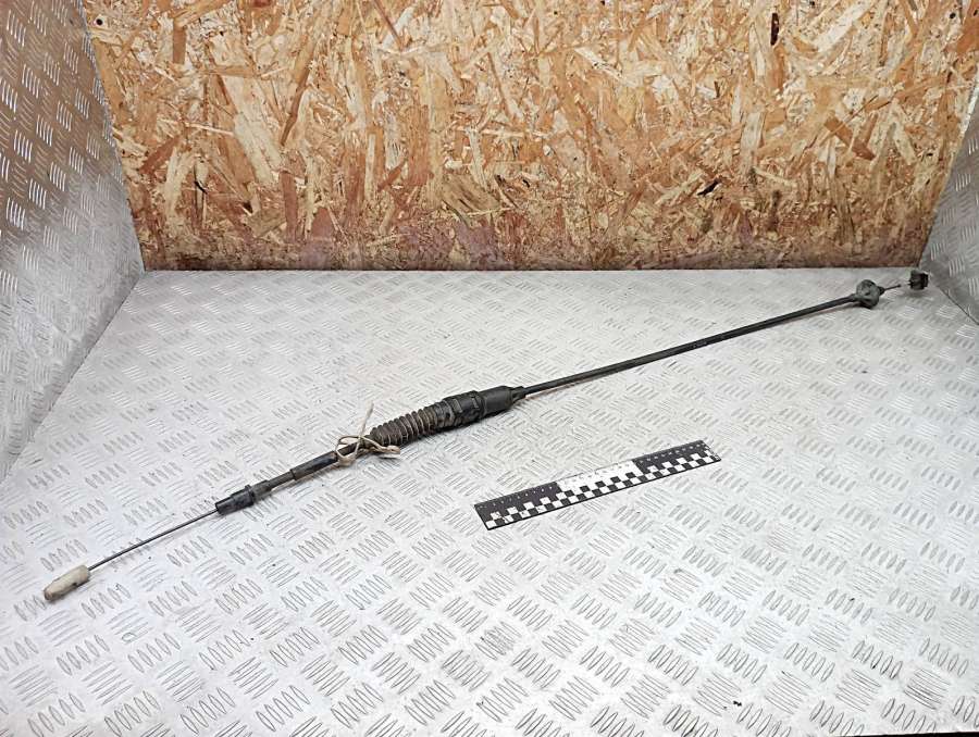 357721335E Трос сцепления  Volkswagen Passat B3 1991г. | Фото № 1  357721335E Трос сцепления  Volkswagen Passat B3 1991г. - Фото 1