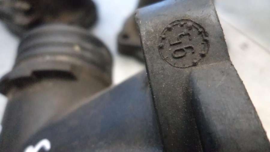 11532244828 Корпус термостата BMW 5 E39 1993г. | Фото № 4 11532244828 Корпус термостата BMW 5 E39 1993г. - Фото 4