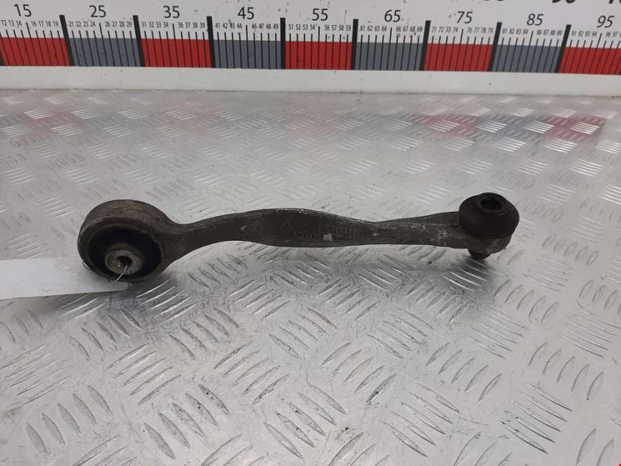 Рычаг передний правый Audi A4 B6 (2000-2006) Седан 2004г. | Фото № 1 Рычаг передний правый Audi A4 B6 (2000-2006) Седан 2004г. - Фото 1