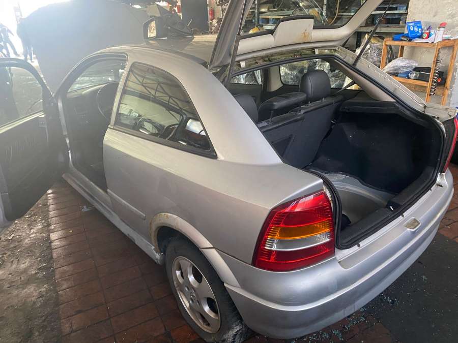 6237797 Блок управления двигателем Opel Astra G (1998-2004) Хетчбэк 3дв. 1999г. | Фото № 5 6237797 Блок управления двигателем Opel Astra G (1998-2004) Хетчбэк 3дв. 1999г. - Фото 5