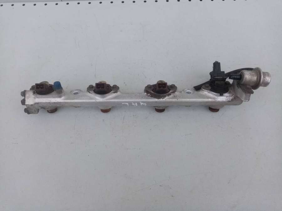 95XF-9D280-AB Топливная рампа  Ford Galaxy  1997г. | Фото № 3  95XF-9D280-AB Топливная рампа  Ford Galaxy  1997г. - Фото 3