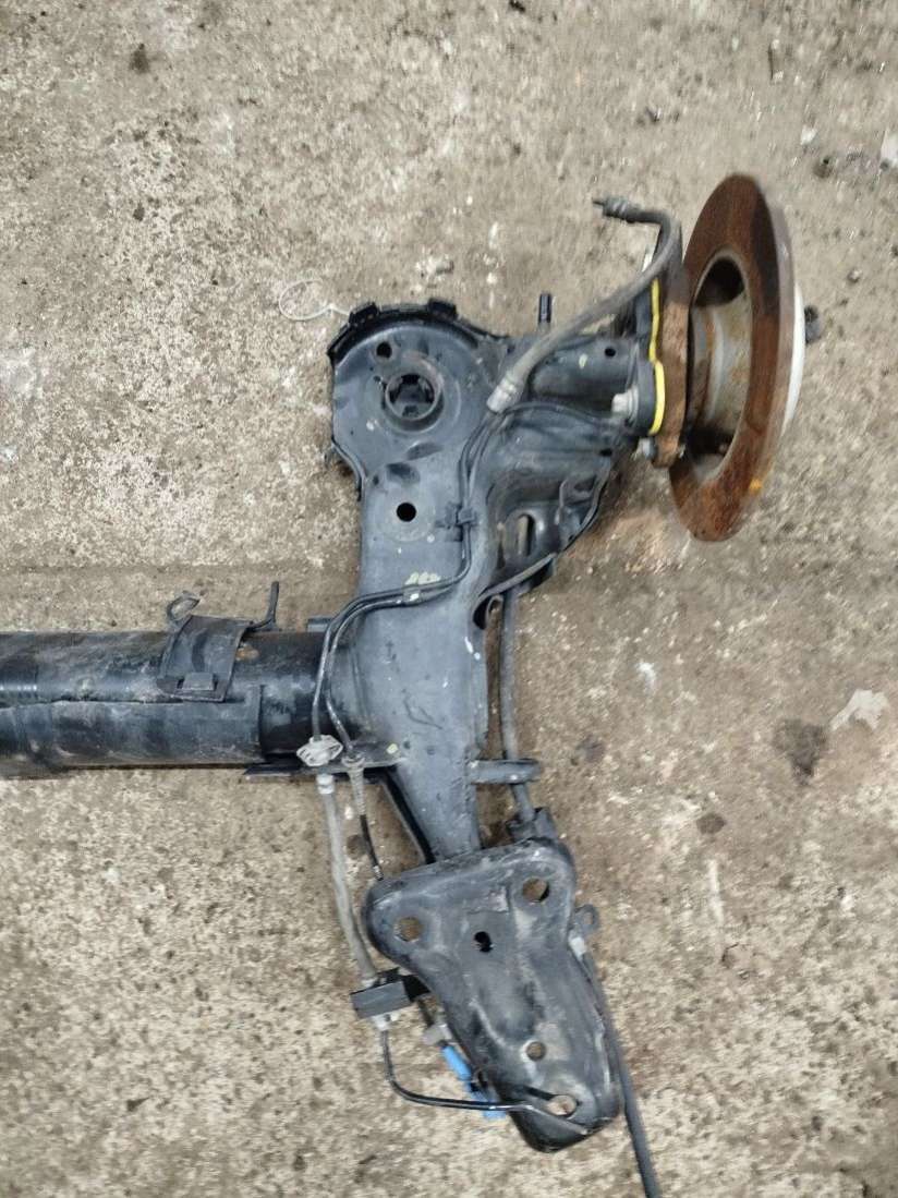 Балка подвески задняя Opel Crossland x 2020г. | Фото № 3 Балка подвески задняя Opel Crossland x 2020г. - Фото 3