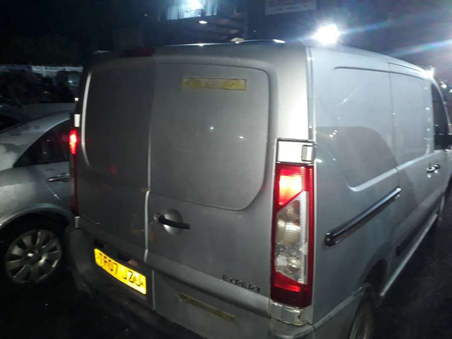 140015328A Блок управления климат-контроля Peugeot Expert 2 (G9) (2007-2016) Фургон 2007г. | Фото № 5 140015328A Блок управления климат-контроля Peugeot Expert 2 (G9) (2007-2016) Фургон 2007г. - Фото 5