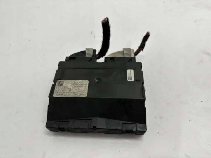 7942428 Блок управления (другие) BMW 5 G30/G31 (2016-2020) 2016г. | Фото № 1 7942428 Блок управления (другие) BMW 5 G30/G31 (2016-2020) 2016г. - Фото 1