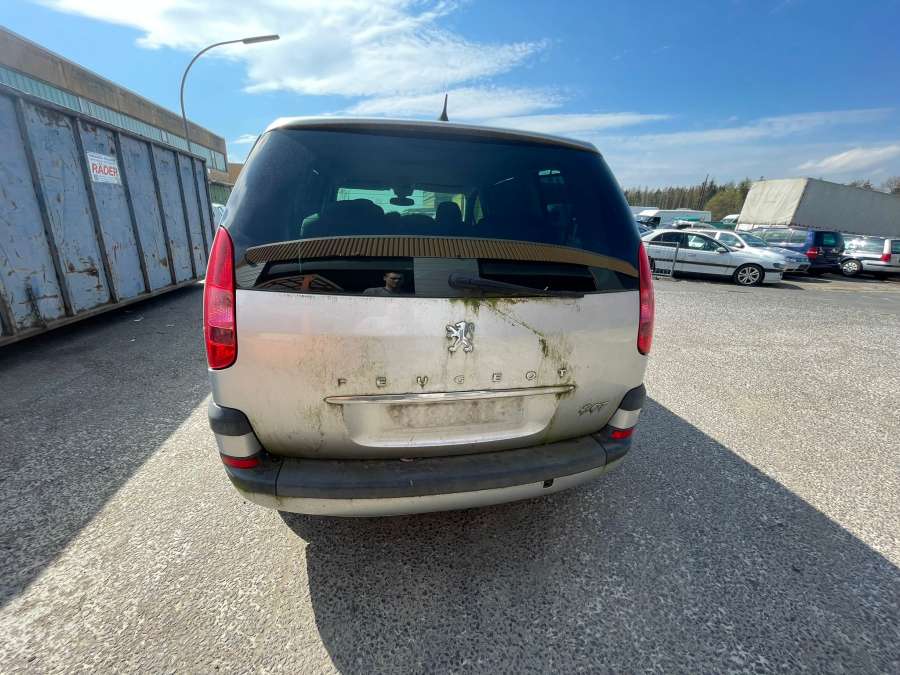 Теплообменник Peugeot 807 (2002-2010) Минивэн 2005г. | Фото № 11 Теплообменник Peugeot 807 (2002-2010) Минивэн 2005г. - Фото 11