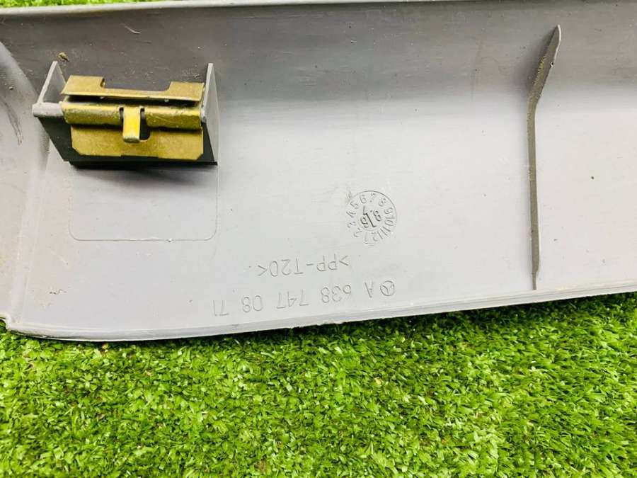 A6387470871  Обшивка крышки багажника правая   Mercedes-Benz V-class W638 2001г. | Фото № 6  A6387470871  Обшивка крышки багажника правая   Mercedes-Benz V-class W638 2001г. - Фото 6