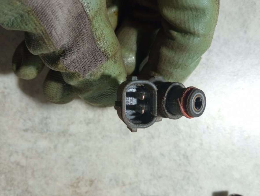 CDH166 Форсунка Mitsubishi Space Star 2000г. | Фото № 4 CDH166 Форсунка Mitsubishi Space Star 2000г. - Фото 4