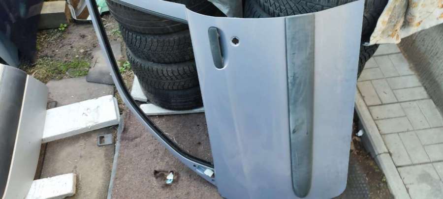 Дверь передняя левая Citroen Xsara Picasso 2000г. | Фото № 2 Дверь передняя левая Citroen Xsara Picasso 2000г. - Фото 2