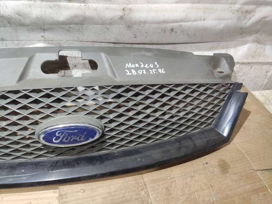 Решетка радиатора Ford Mondeo 3 2003г. | Фото № 3 Решетка радиатора Ford Mondeo 3 2003г. - Фото 3