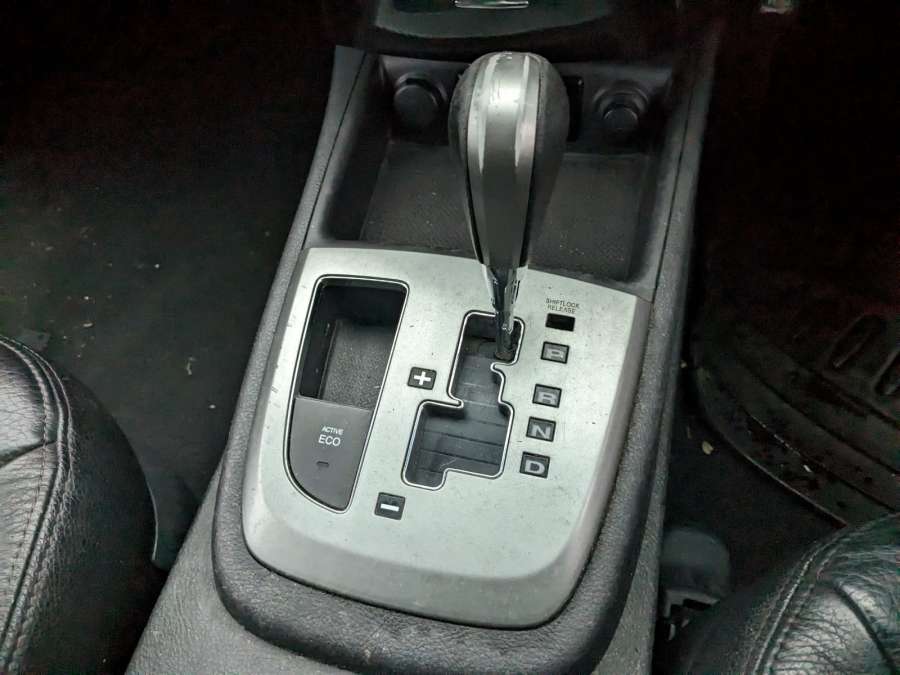 Замок крышки багажника Hyundai Santa Fe 2 (CM) (2005-2012) Внедорожник 5дв. 2011г. | Фото № 17 Замок крышки багажника Hyundai Santa Fe 2 (CM) (2005-2012) Внедорожник 5дв. 2011г. - Фото 17